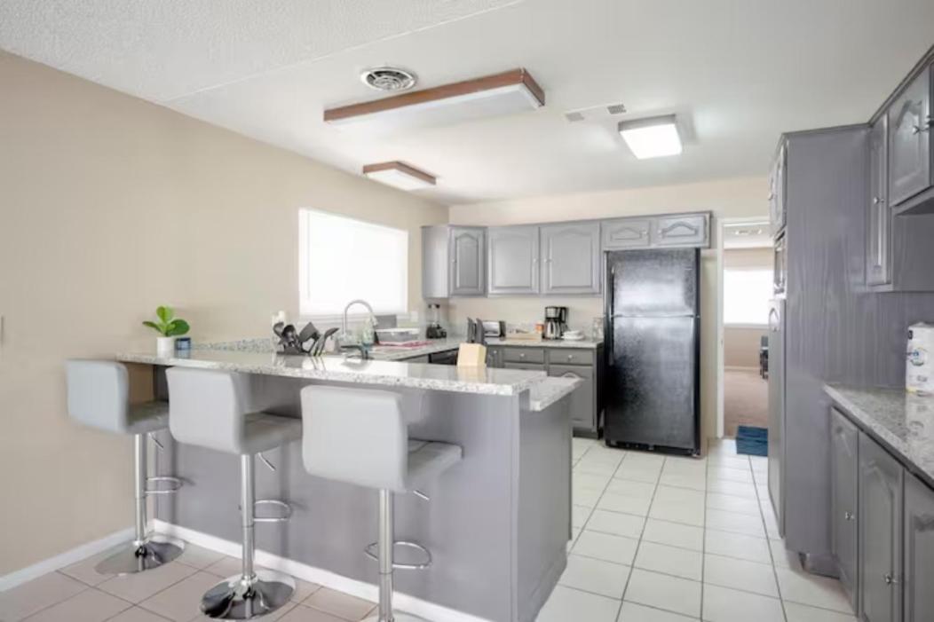 Pool 4 Bedroom 2 Bath Close To Strip Λας Βέγκας Εξωτερικό φωτογραφία
